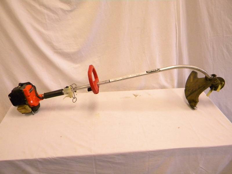 lot 2 image: Echo Brush Trimmer