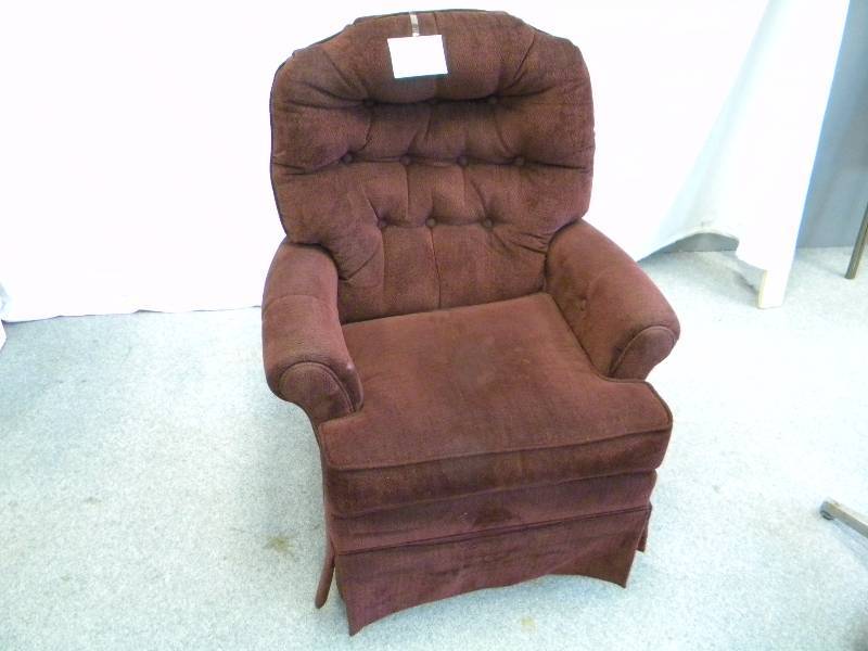 lot 18 image: Upholstered Swivel Rocking Chair