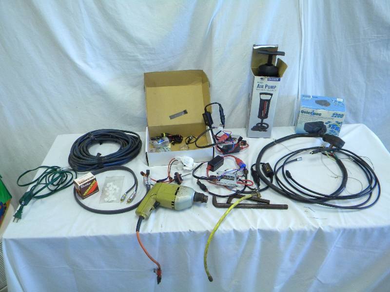 lot 51 image: Electronics and Tools