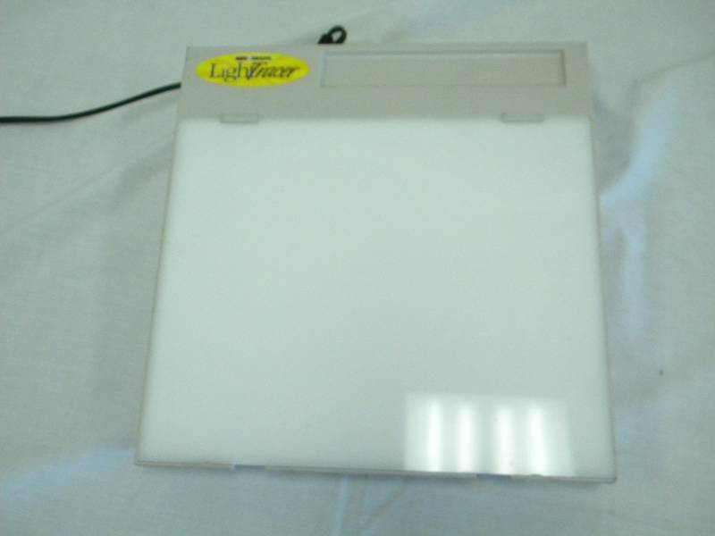 lot 61 image: Artograph Light Tracer