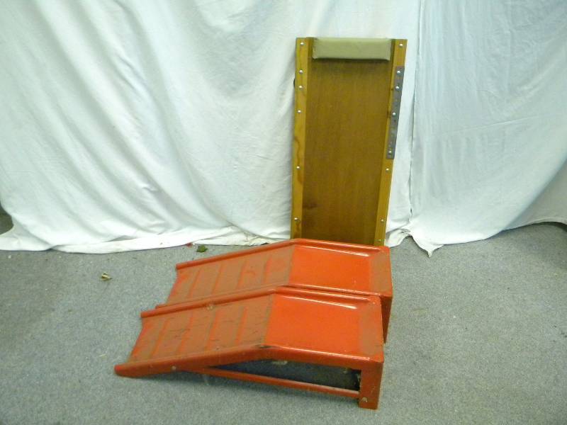 lot 83 image: Car Ramps and Creeper