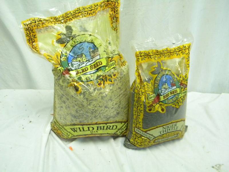 lot 98 image: Bird Seed