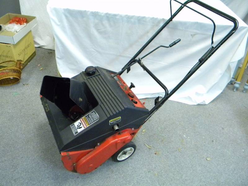 lot 106 image: MTD Snow Blower