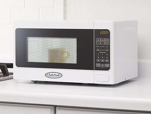 lot 9 image: Chefs Mark .7 cu. ft. 700-Watt Microwave Oven