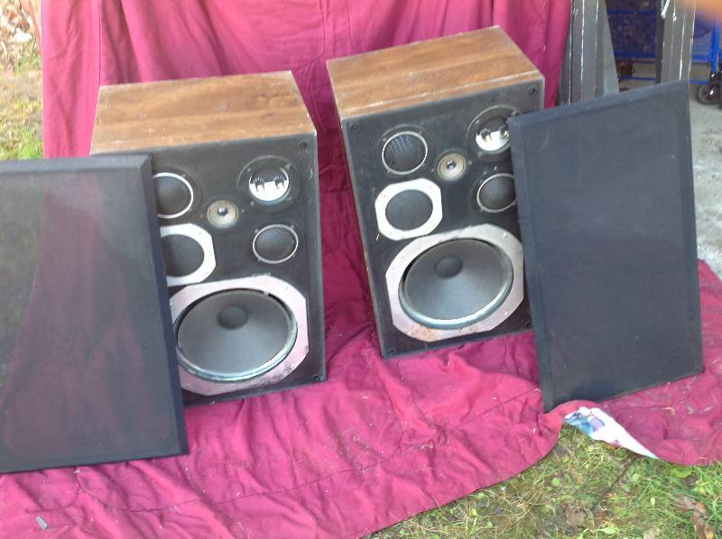 Wood Speakers