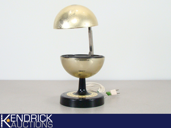 Working Vintage 1960s Universal Lamp Co. World Globe Desk Lamp