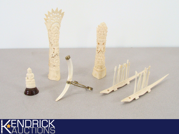Lot of Antique Hand Carved IvoryBone Items