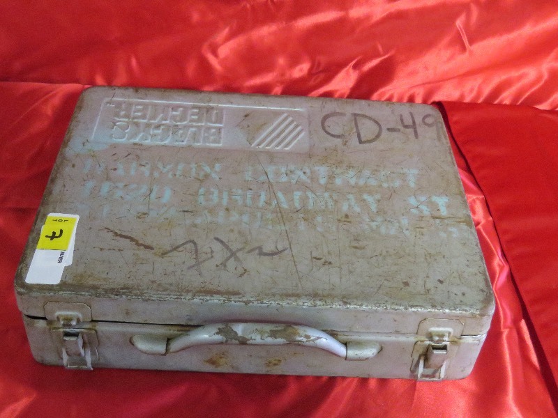 lot 7 image: Black and Decker Drill