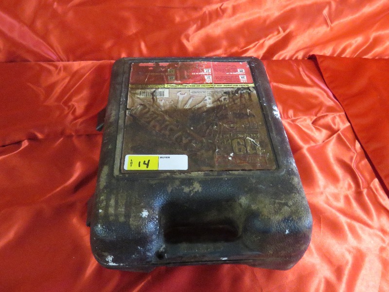 lot 14 image: Tool lot