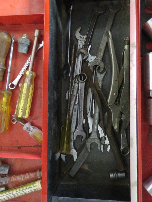 lot 15 image: Tool Box with Tools