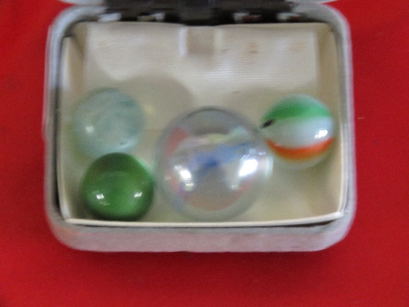 lot 25 image: marbles