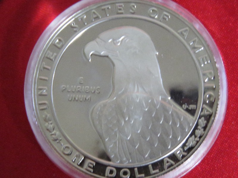 lot 64 image: United States Silver Dollar