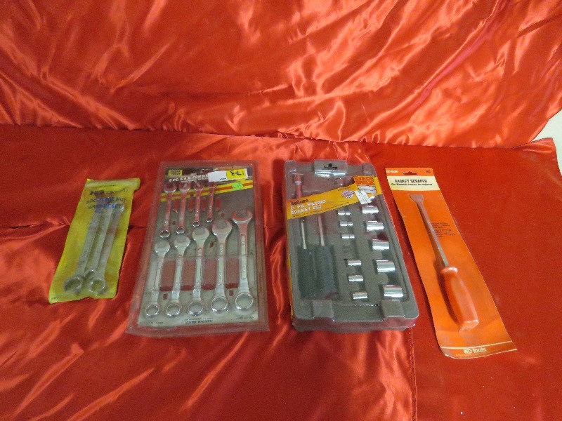 lot 73 image: Tool lot