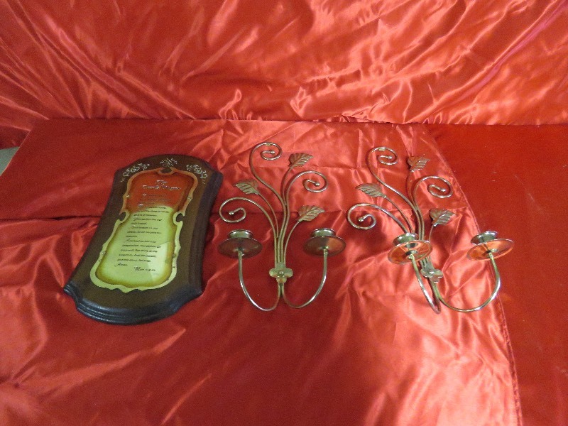 lot 76 image: household dcor