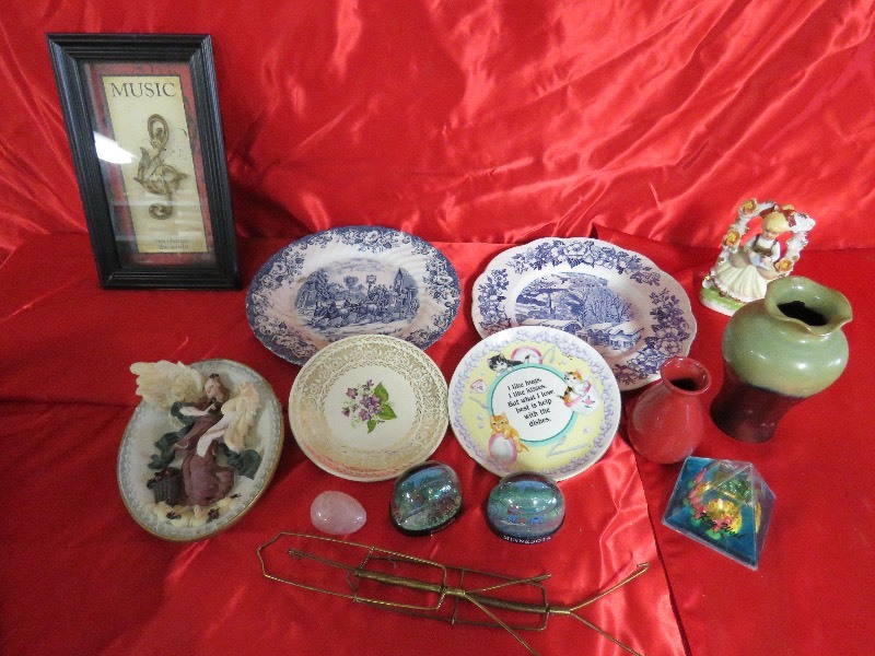 lot 106 image: Household Dcor