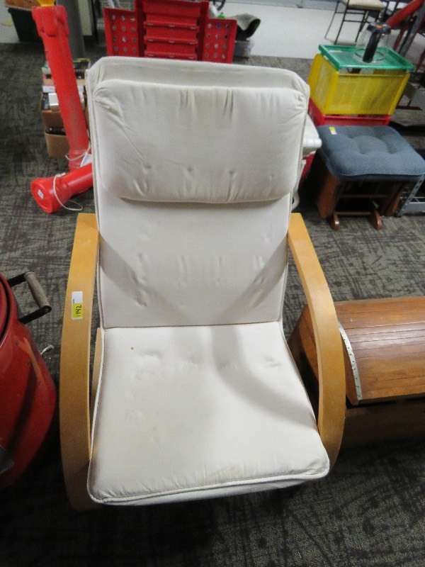 lot 142 image: Cloth and Wood chair