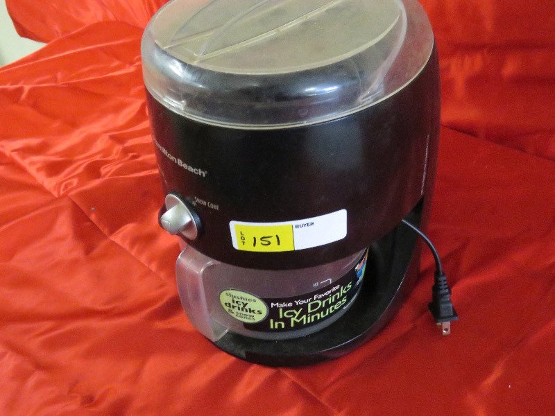 lot 151 image: SlushieSnow Cone maker