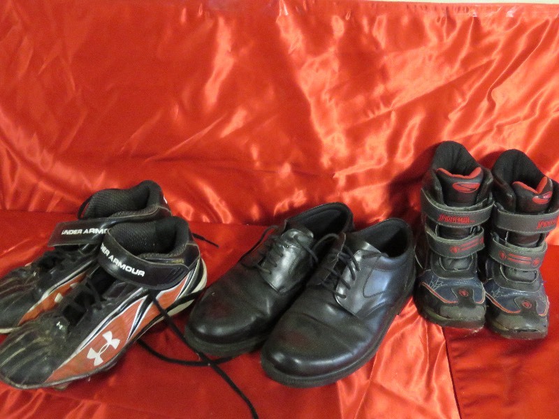 lot 168 image: Shoe lot