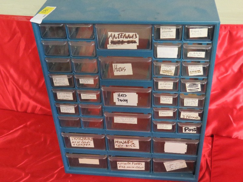 lot 183 image: garage organizer