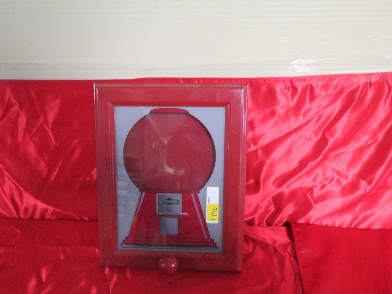 lot 192 image: Gumball machine