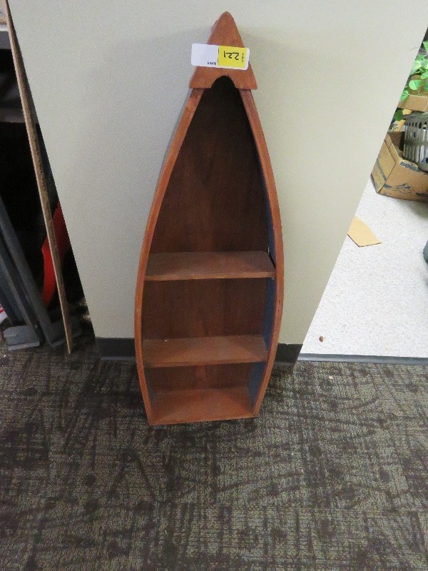 lot 221 image: Canoe Shelf