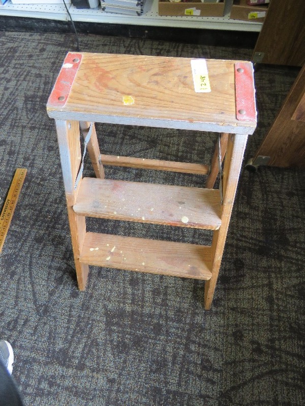 lot 248 image: wood step stool