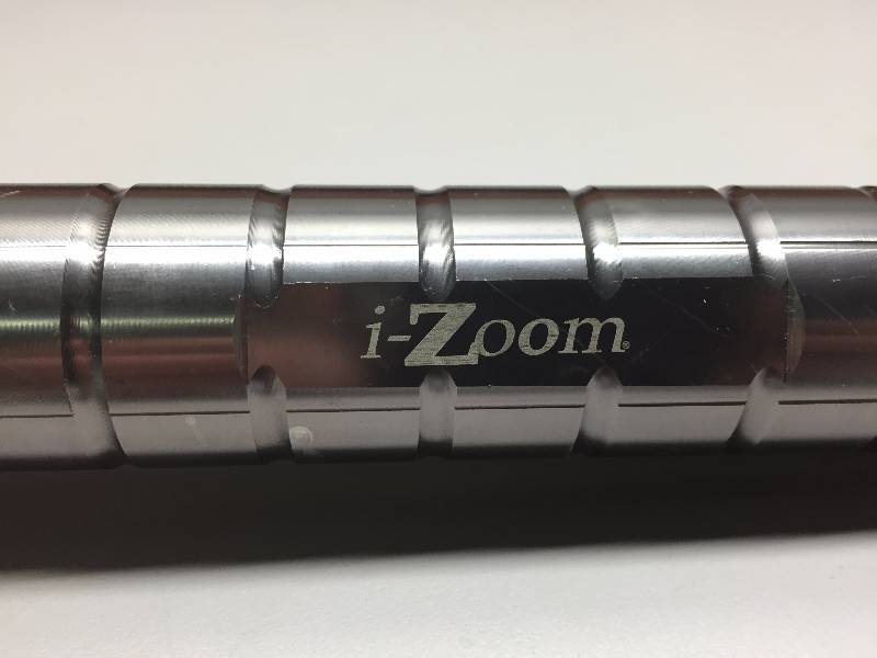 I-ZOOM TACTICAL PRO GEAR FLASHLIGHT