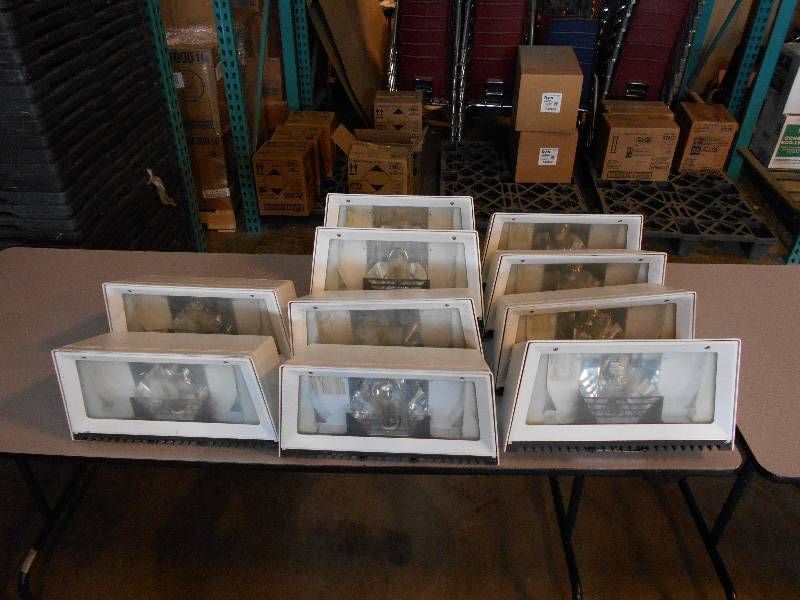 lot 69 image: Wall Mount Flood Lights