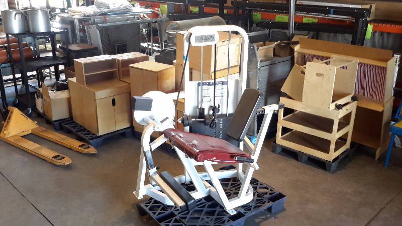 lot 157 image: Cybex Leg Extension Machine
