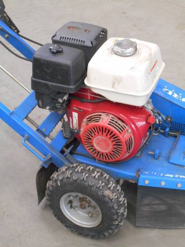 lot 7 image: Bluebird Commercial Stump Grinder