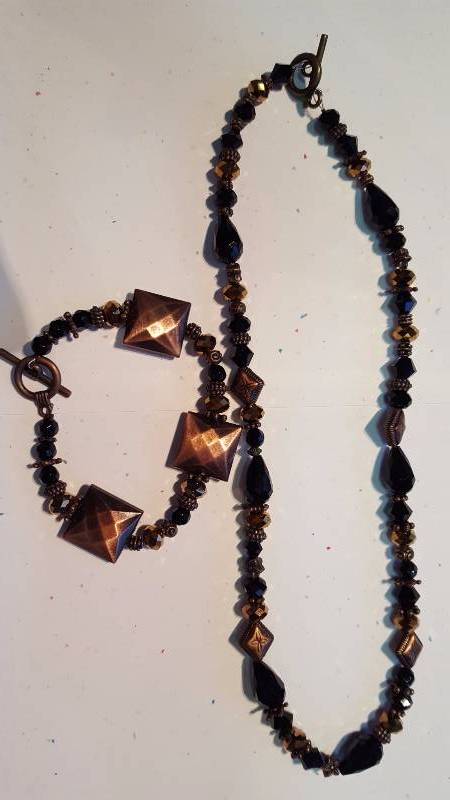 Bronze Beauty Set