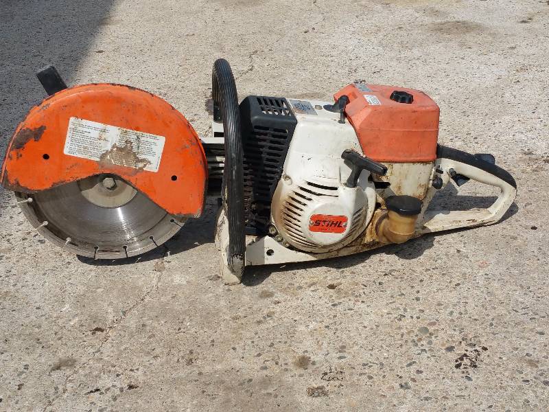 lot 10 image: Stihl TS 360 AVS Maniac Saw
