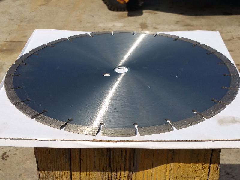 lot 20 image: 14 Diamond Concrete Blade - New