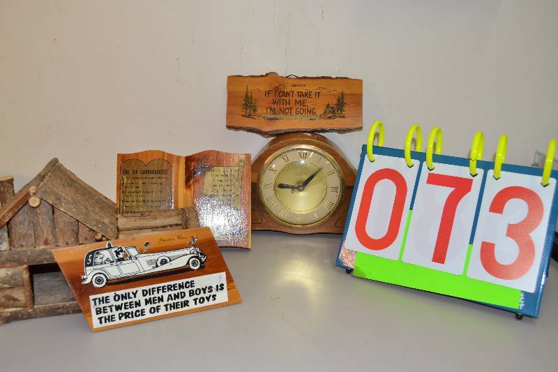 lot 73 image: Wooden Items