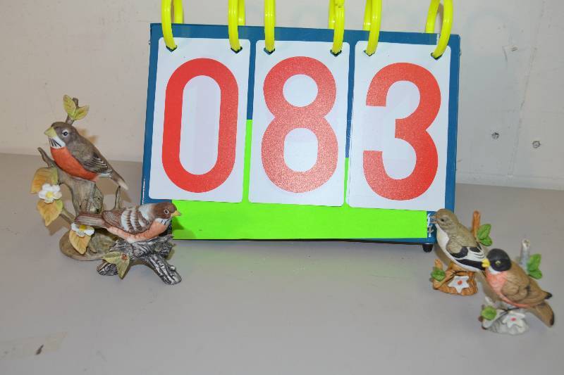 lot 83 image: Lefton China Birds