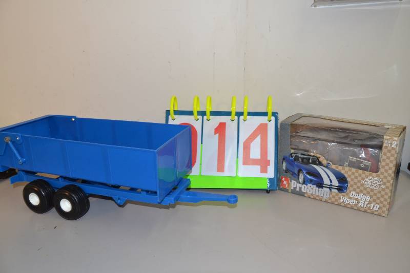 lot 14 image: Model Car Trailer