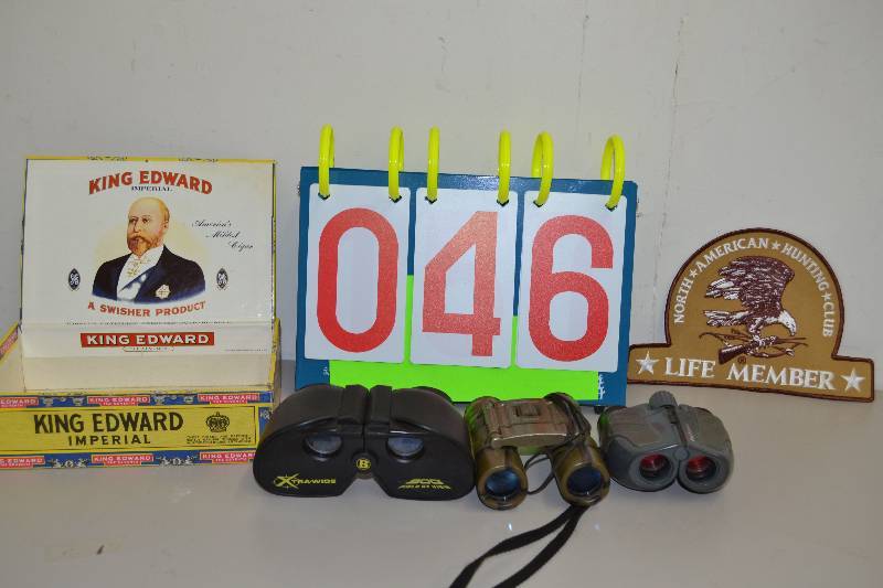 lot 46 image: Binoculars