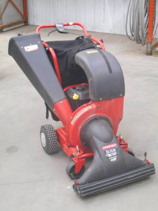 lot 8 image: Troy-Bilt CVS206 3-In-1 Self-Propel...