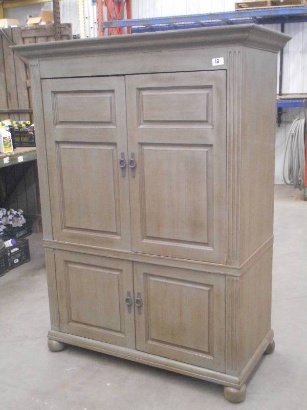 lot 12 image: Nice Painted Wooden Entertainment C...
