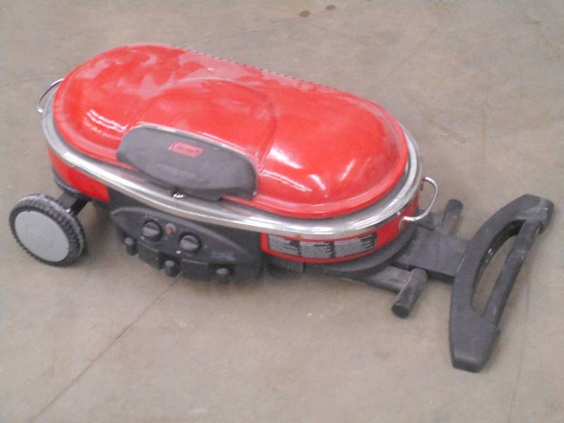 lot 34 image: Coleman Portable LP Camp Grill With...