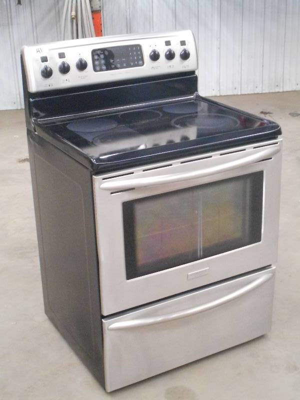 lot 41 image: Frigidaire Professional Series Elec...