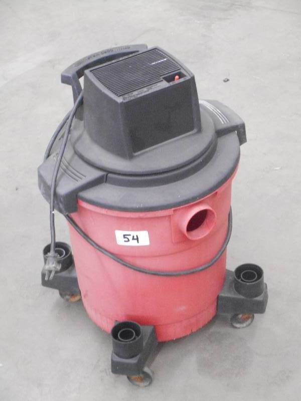 lot 54 image: 5-Gallon Rolling Shop Vac, No Hose ...