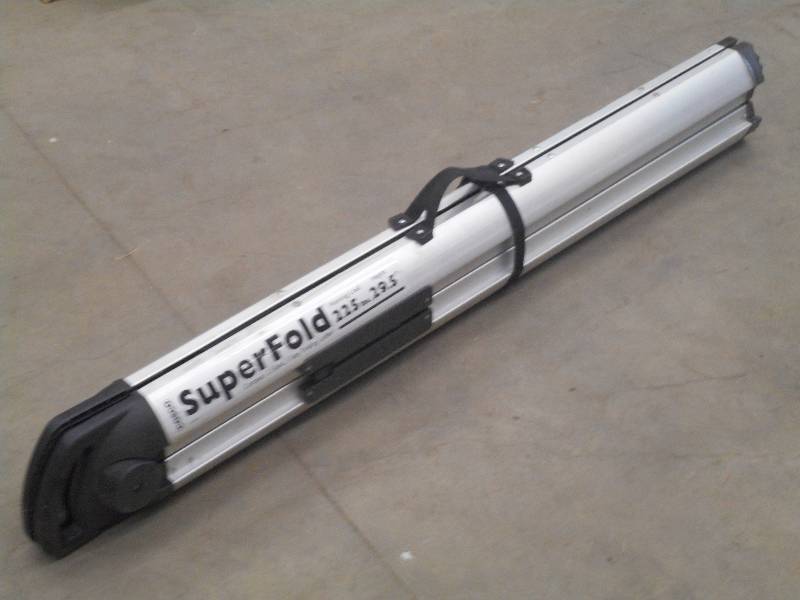 lot 77 image: Cosco SuperFold 29.5 Compact 2-Sid...