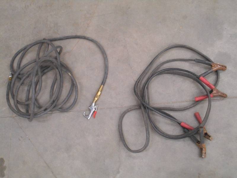 lot 86 image: Lot Of (1) Air Hose & (1) Set Of Ju...