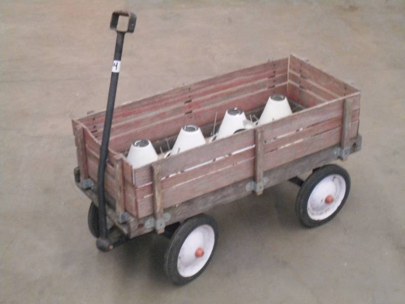 lot 94 image: Vintage Wooden Wagon With (6) Reces...