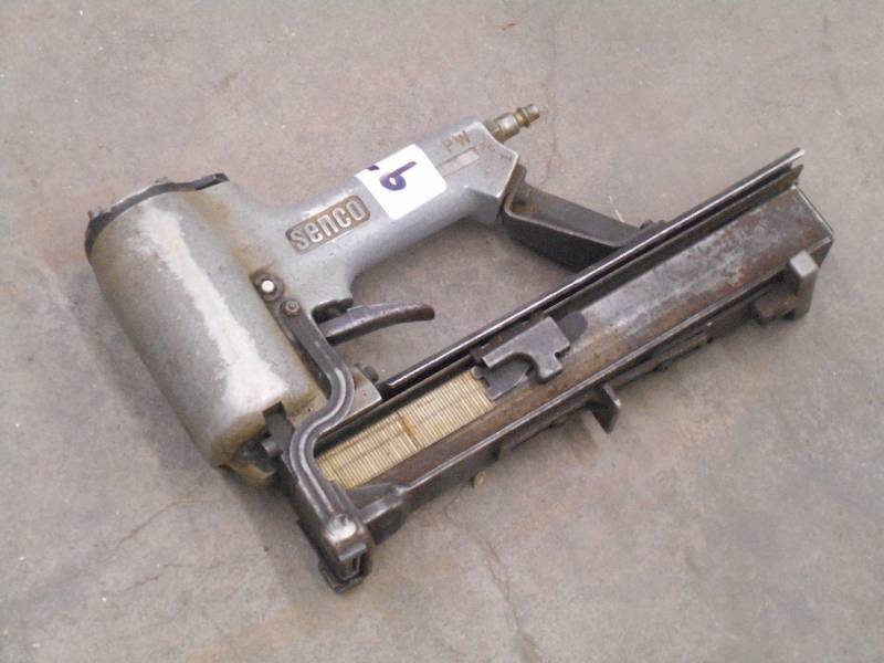 lot 97 image: Senco Pneumatic Wide Crown Stapler ...