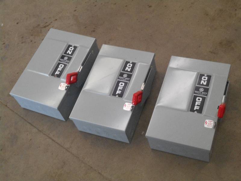 lot 106 image: (3) GE Heavy Duty 60 Amp Switch Box...
