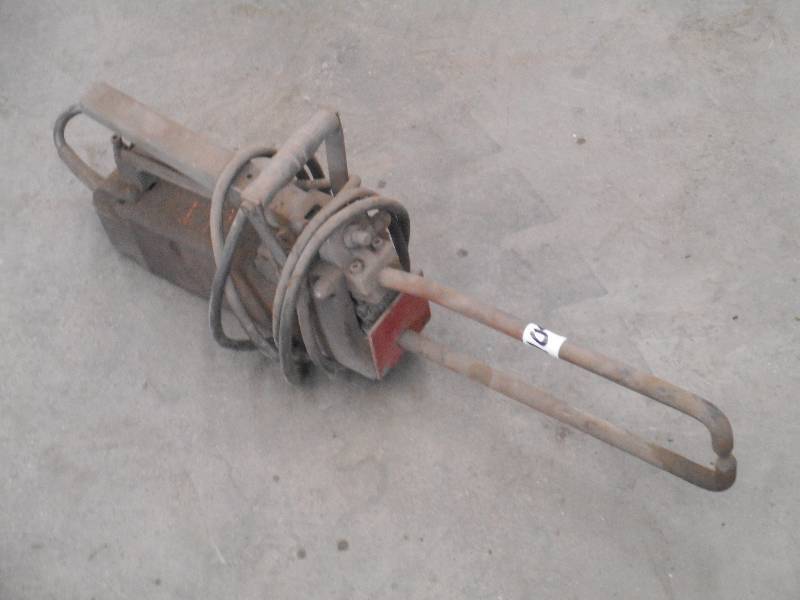 lot 109 image: Dayton 110Volt Spot Welder ...
