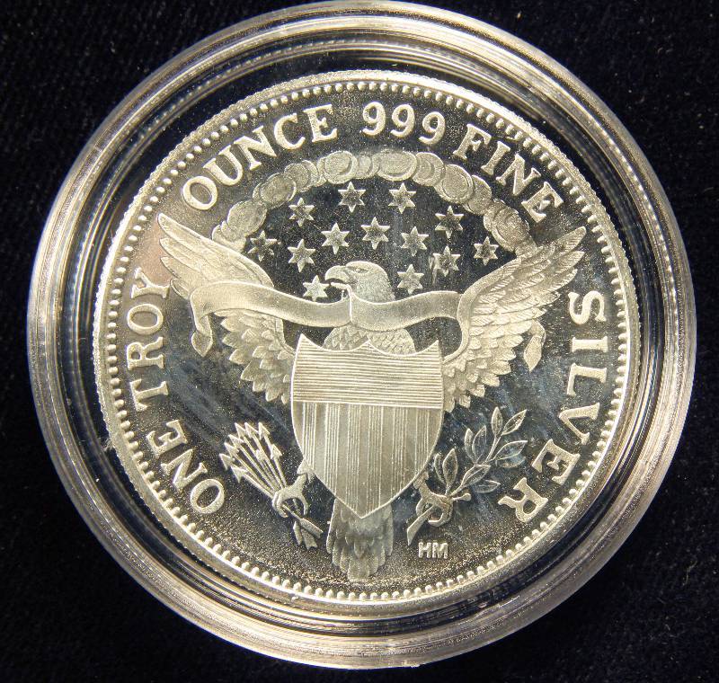 1 TROY OZ. .999 FINE SILVER KENNEDY DESIGN IN AIRTITE HOLDER