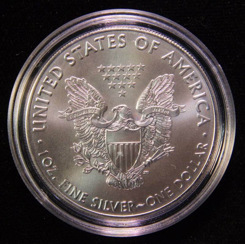 2016 AMERICAN SILVER EAGLE 1 TROY OZ. .999 FINE SILVER DOLLAR IN AIRTITE CAPSULE